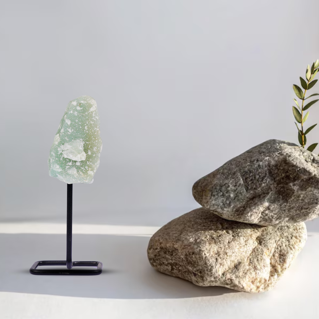 Green Aventurine Raw Stone Stand – for Vastu