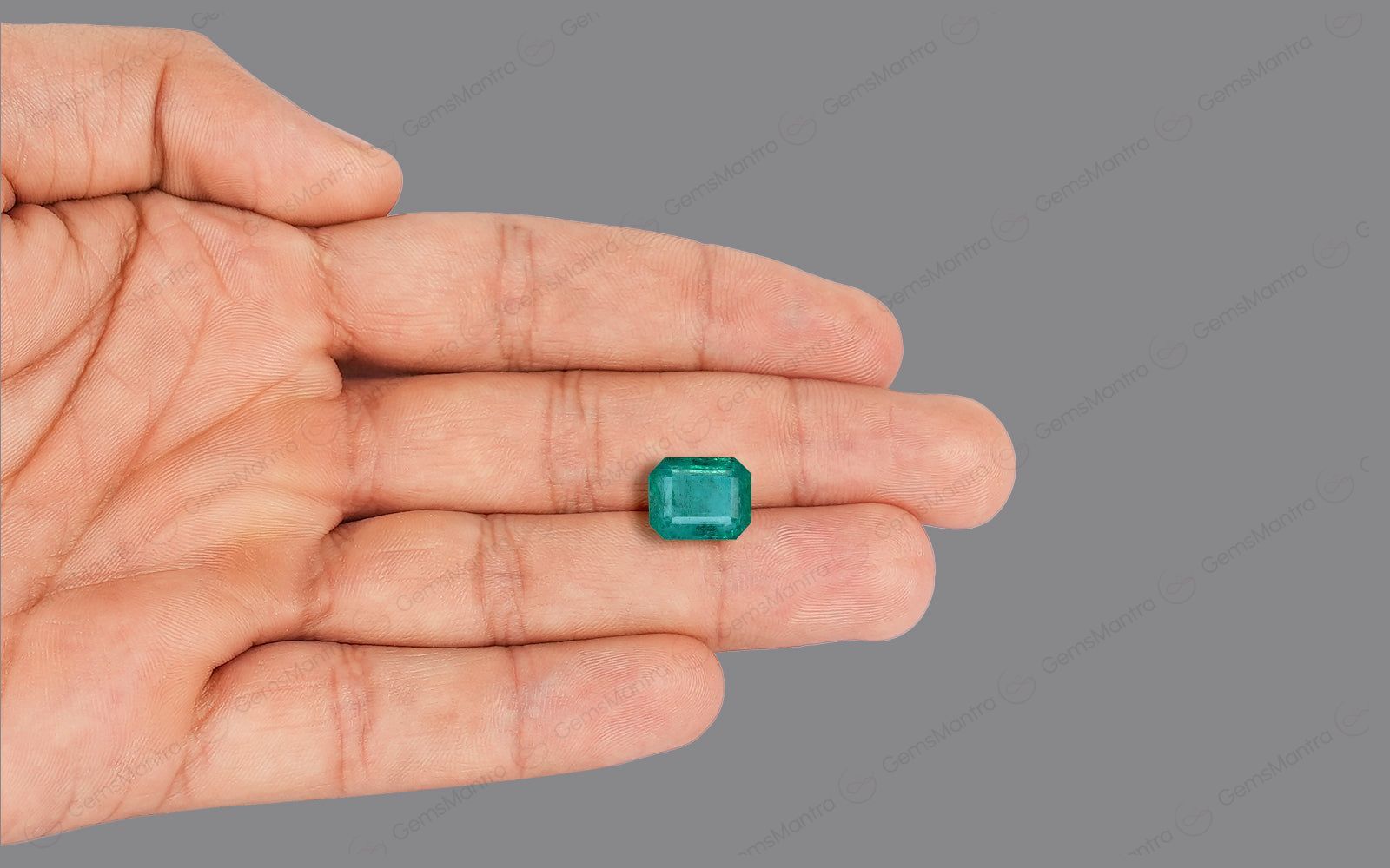Emerald - (Clarity-color Based) (5.16 Carats)