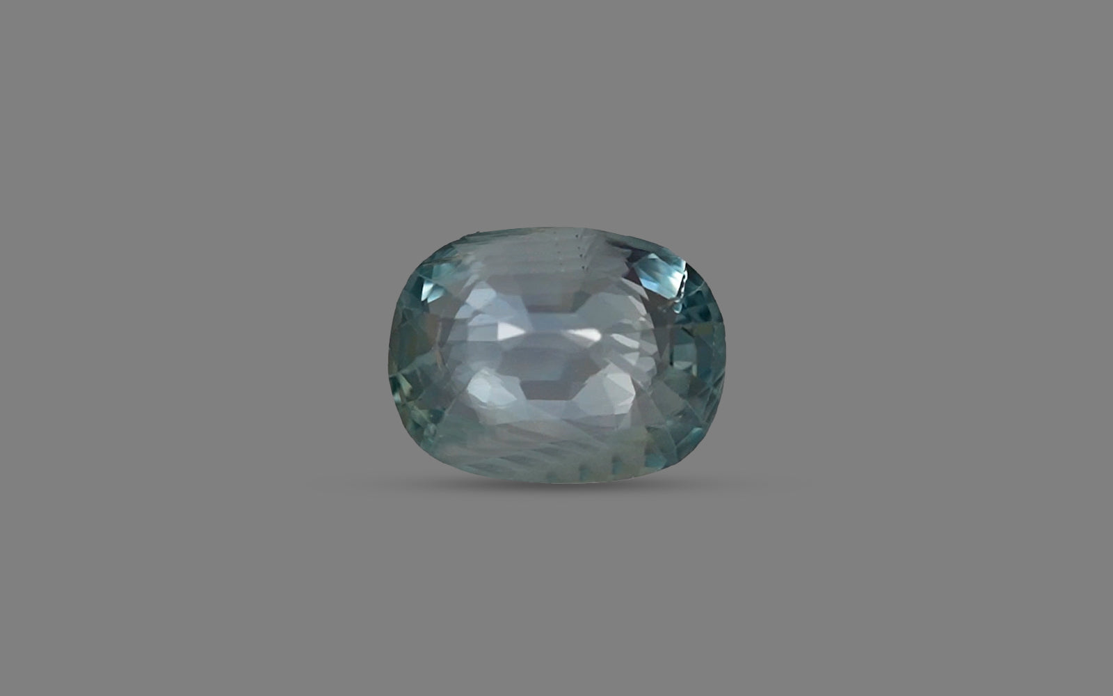 Blue Sapphire - 4.52 Carats
