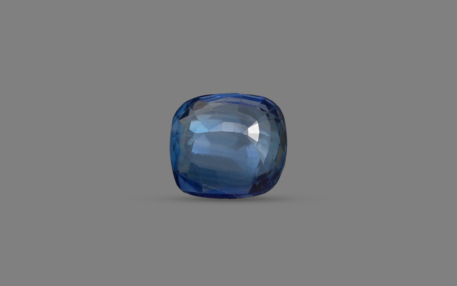 Blue Sapphire - 4.77 Carats
