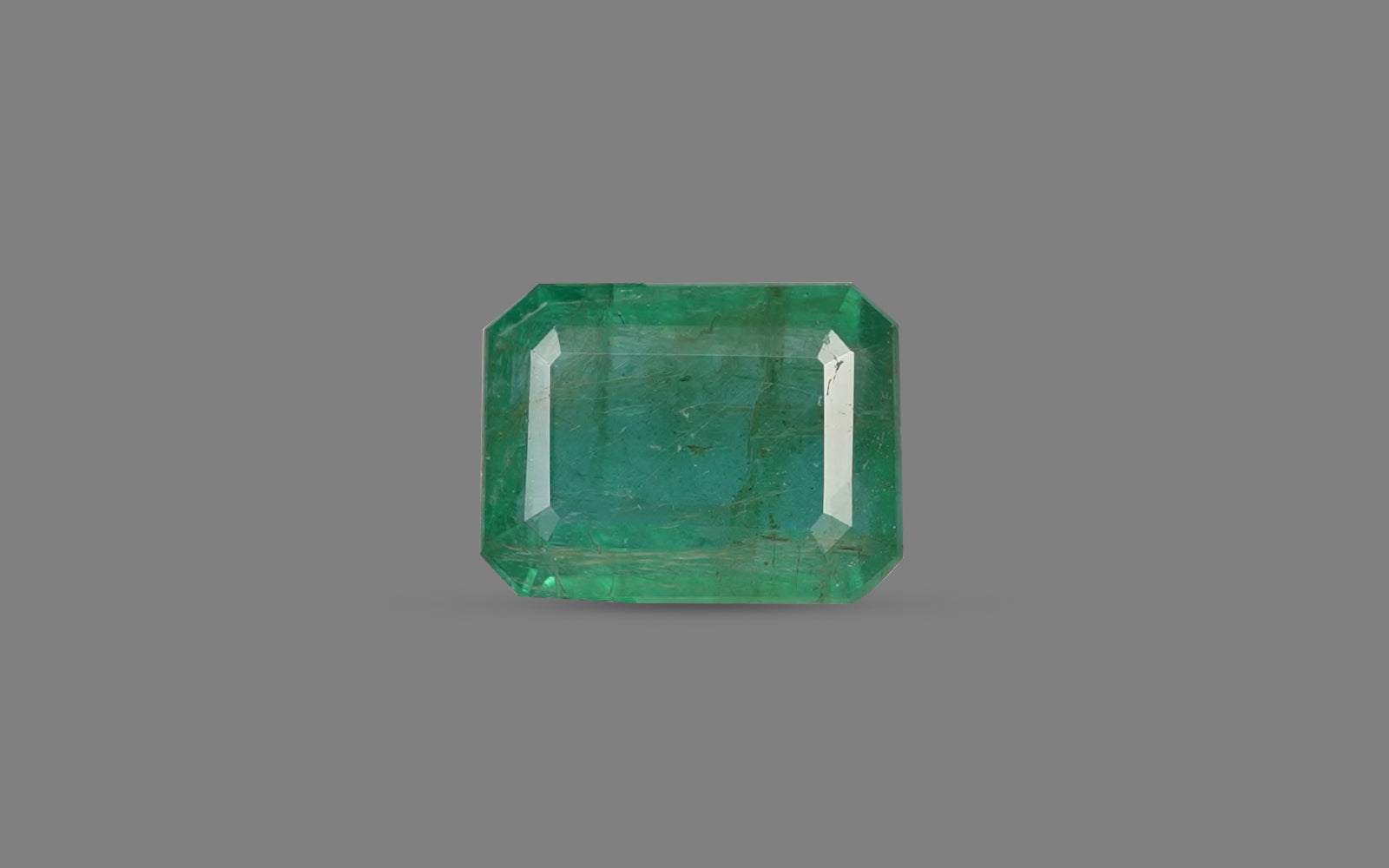 Emerald (Panna) - 6.66 Carats