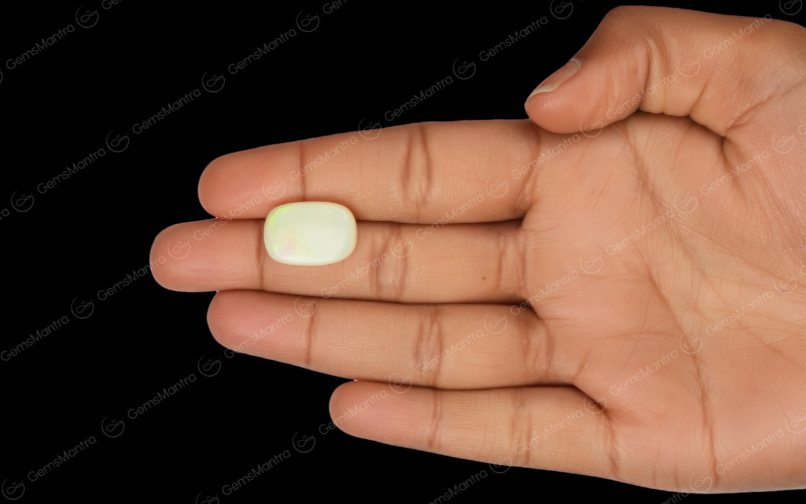 Opal (8.23 Carats)