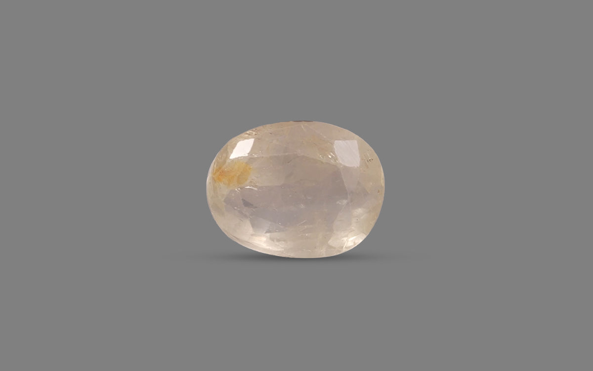 Yellow Sapphire (Pukhraj) – 5.78 Carat / 6.42 Ratti