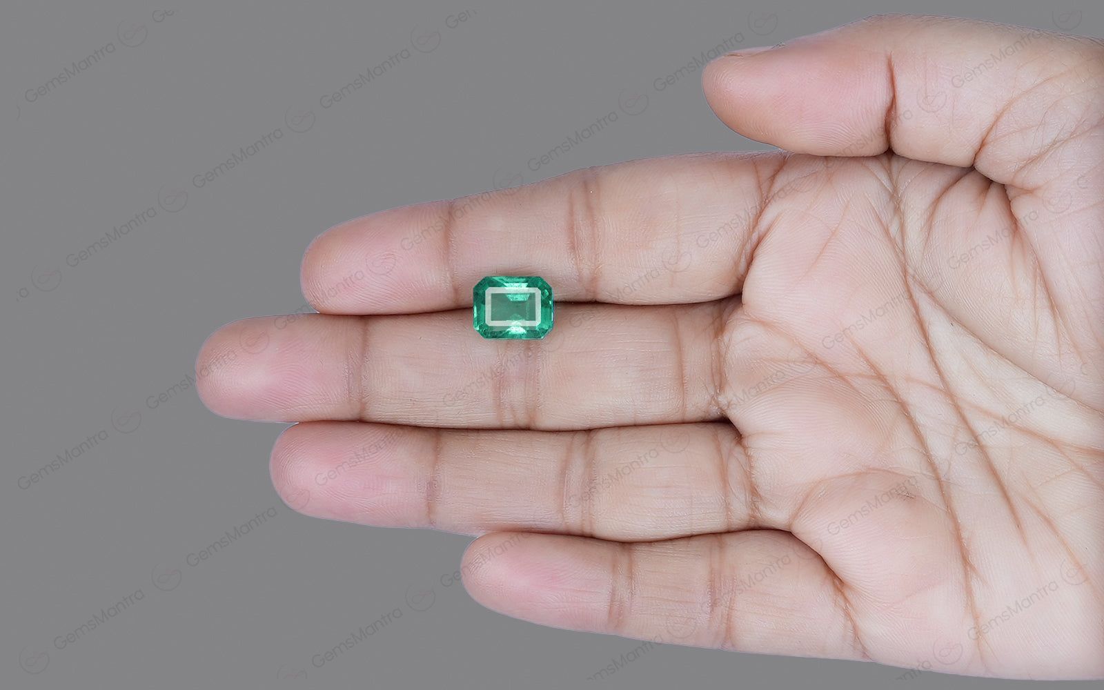 Emerald - 3.85 Carats
