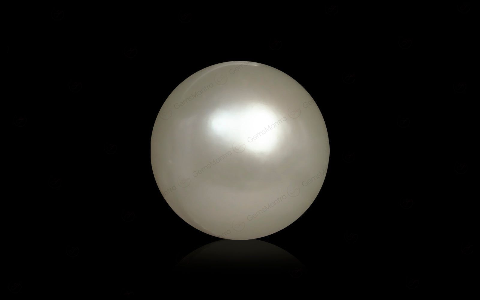 South Sea Pearl - 8.8 Carats