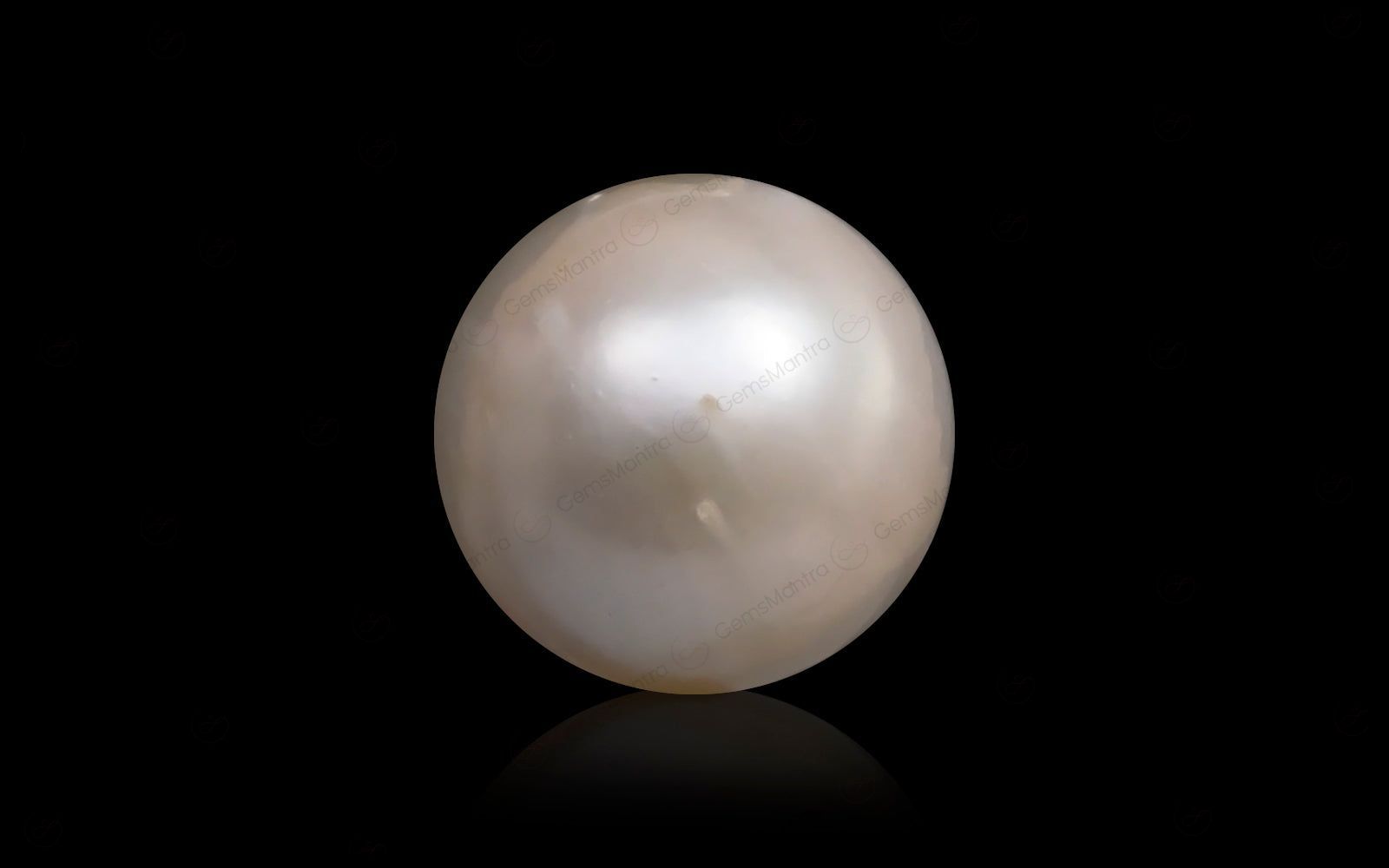 South Sea Pearl - 9.6 Carats