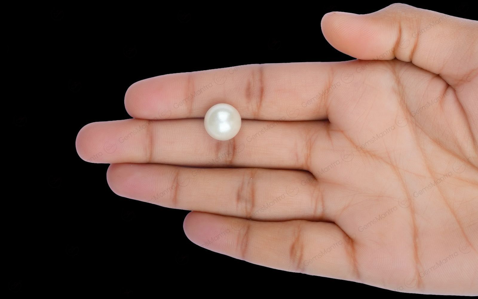 South Sea Pearl - 10.81 Carats