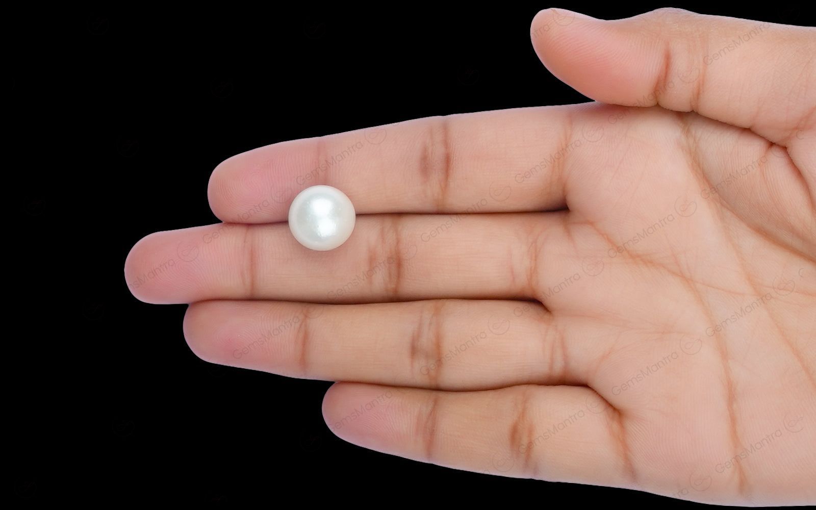 South Sea Pearl - 11.2 Carats