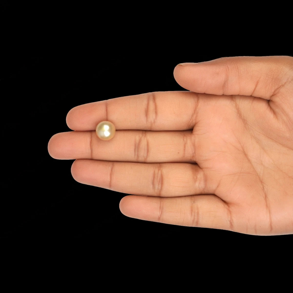 Golden Pearl - 6.9 Carats