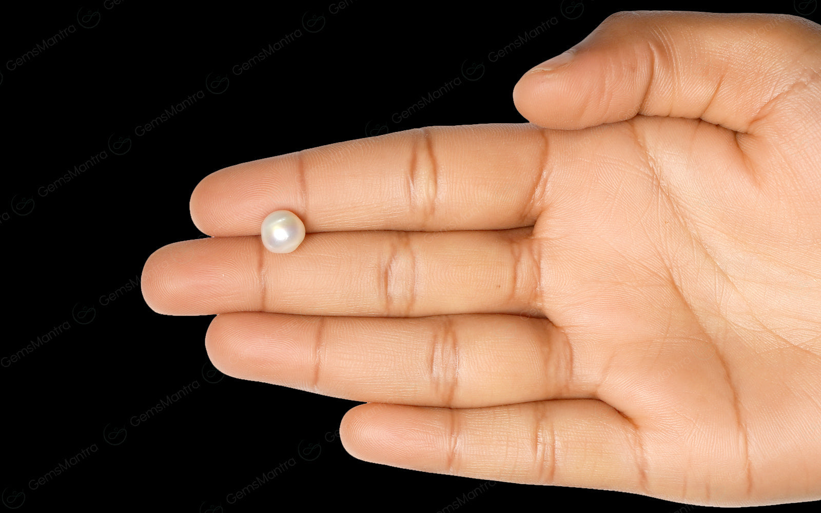 South Sea Pearl - 3.84 Carats