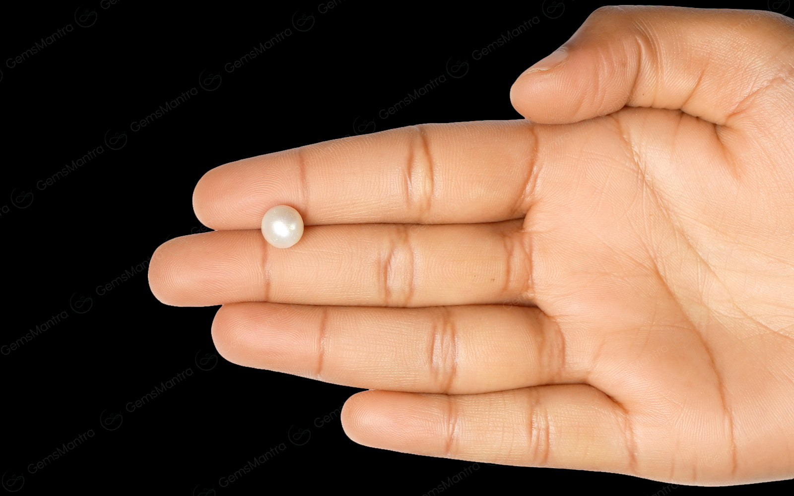 South Sea Pearl - 4 Carats