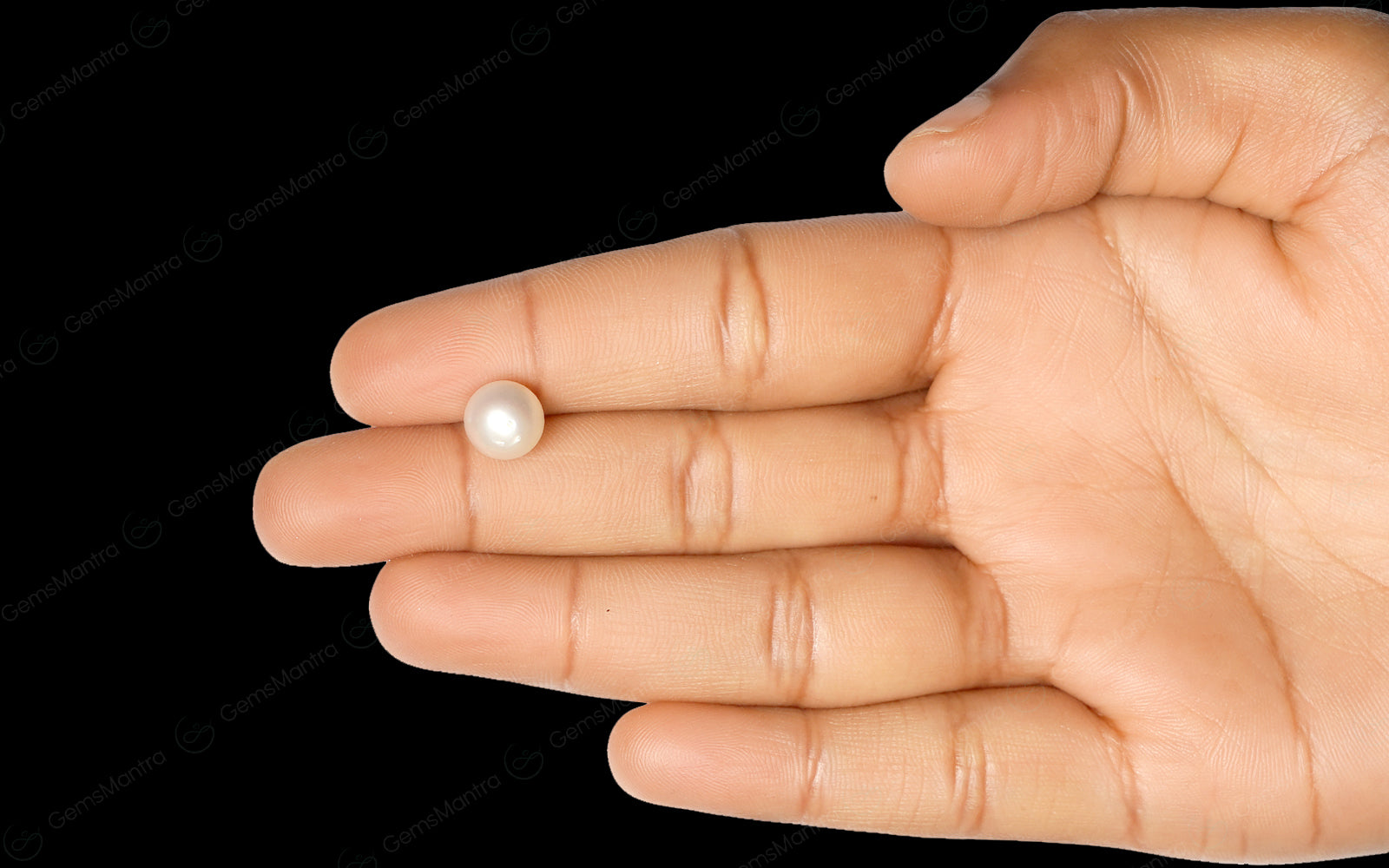 South Sea Pearl - 3.96 Carats