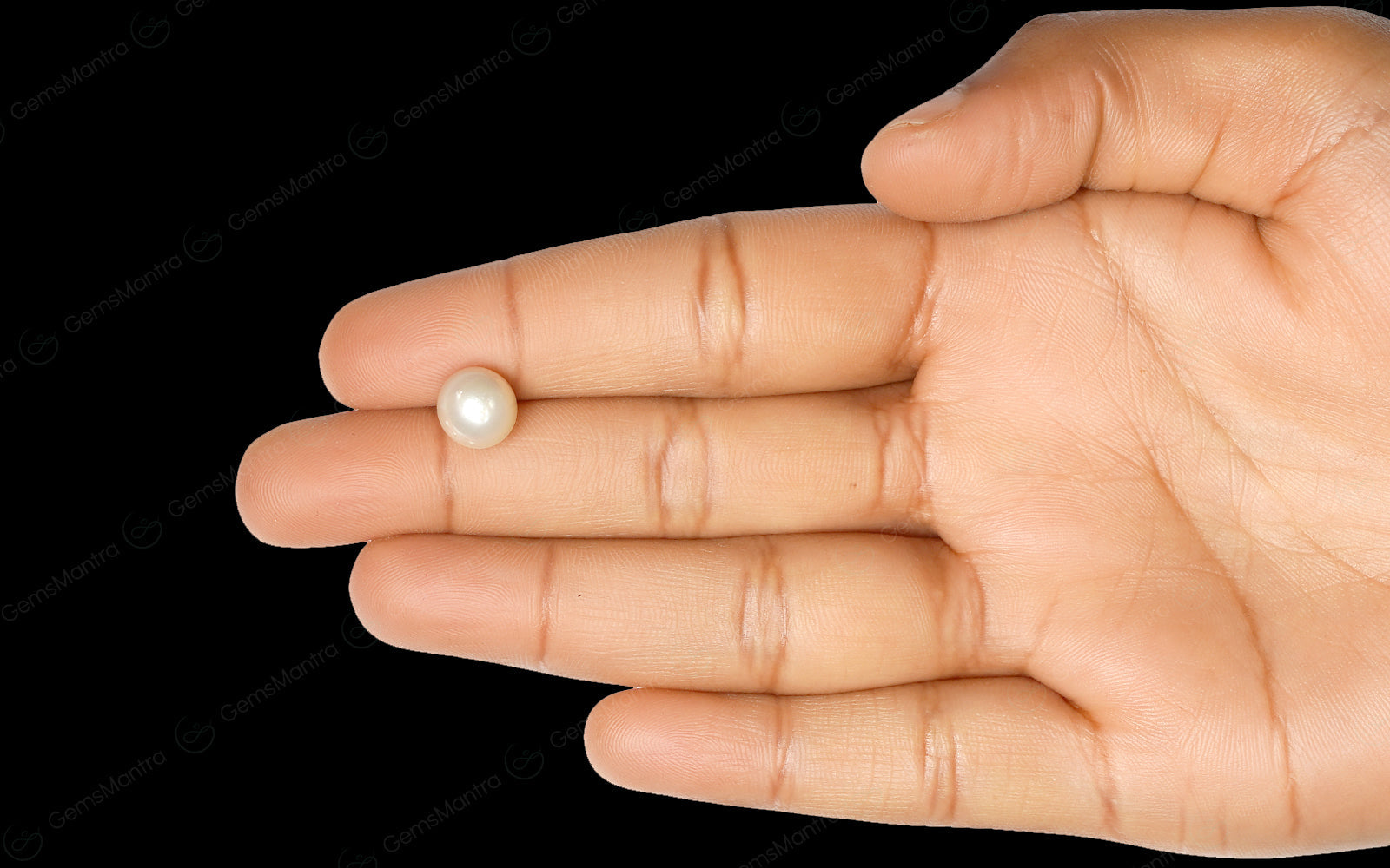 South Sea Pearl - 4.24 Carats