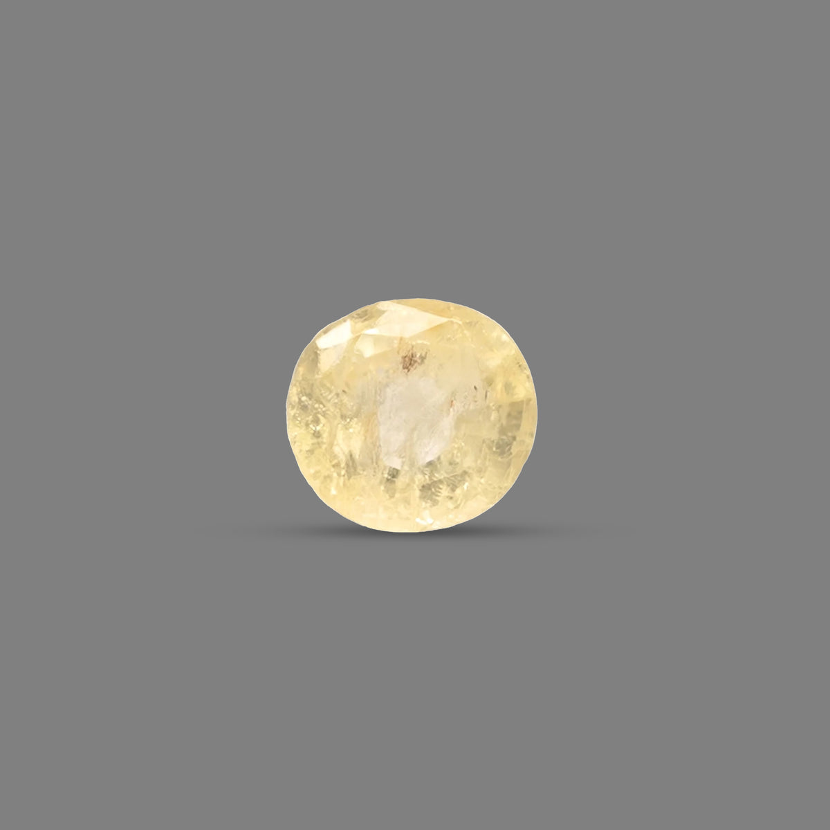 Natural yellow sapphire 4.68 ct with IGI certificate
