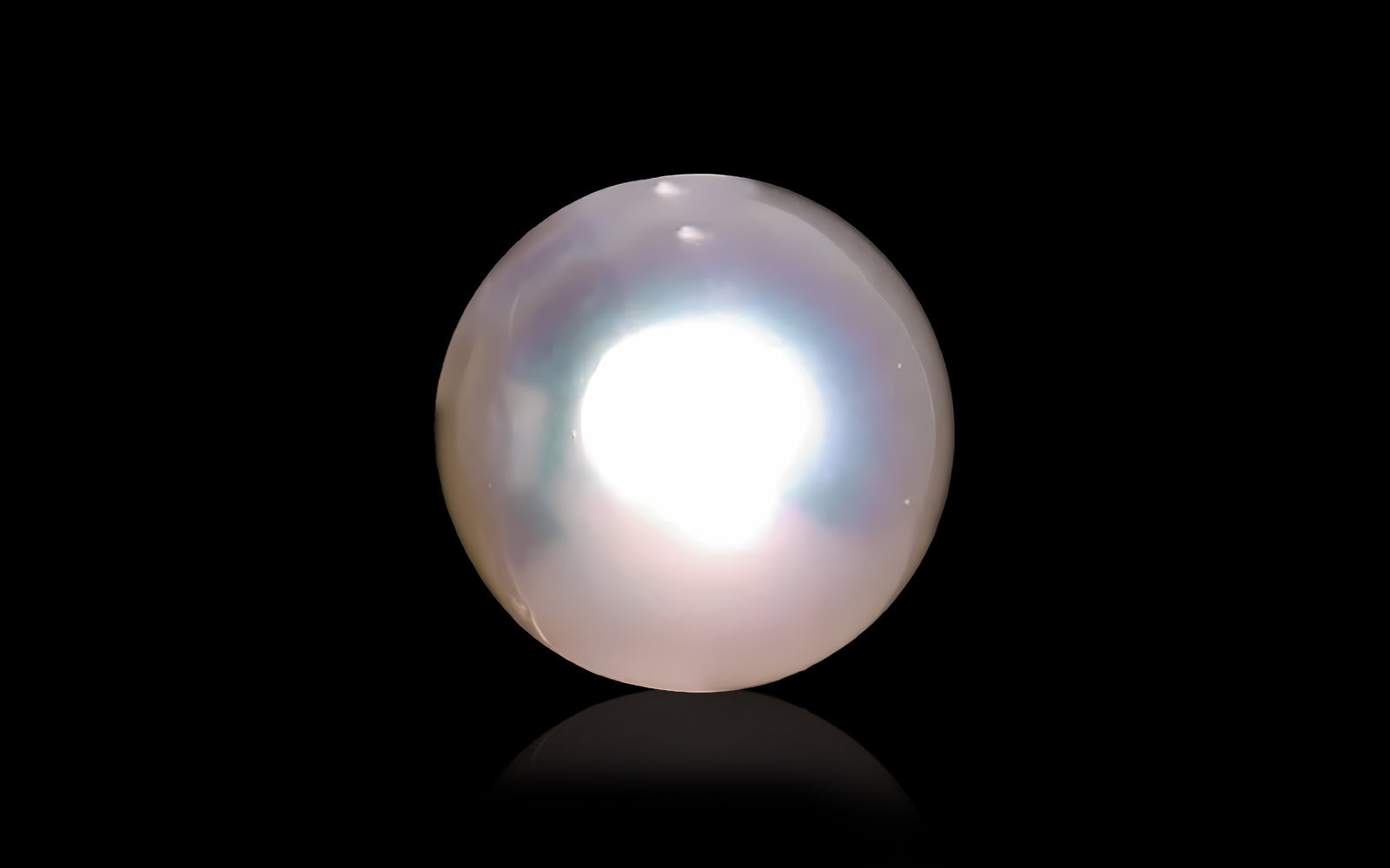 Pearl - 7.42 Carats