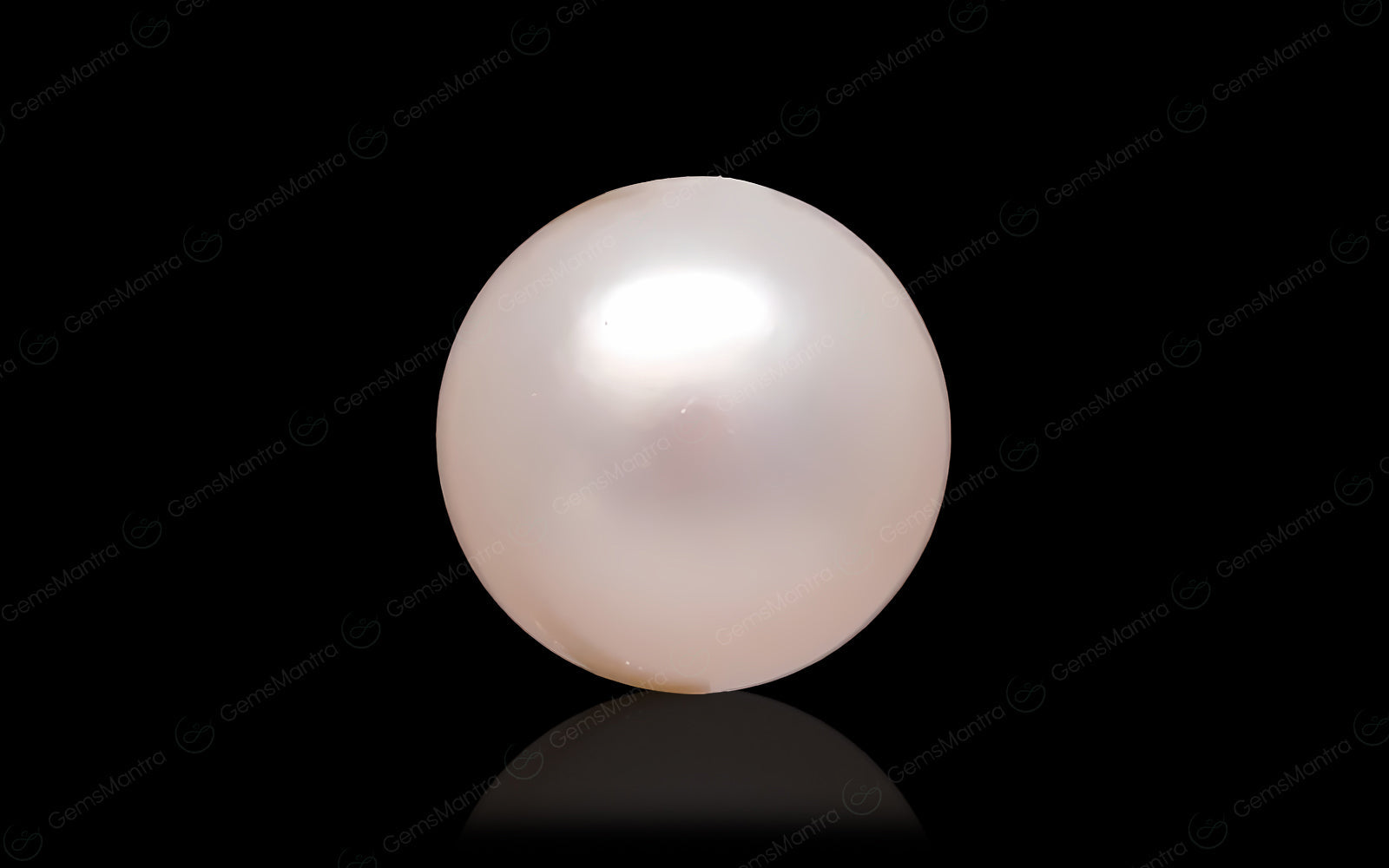 Pearl - 4.9 Carats
