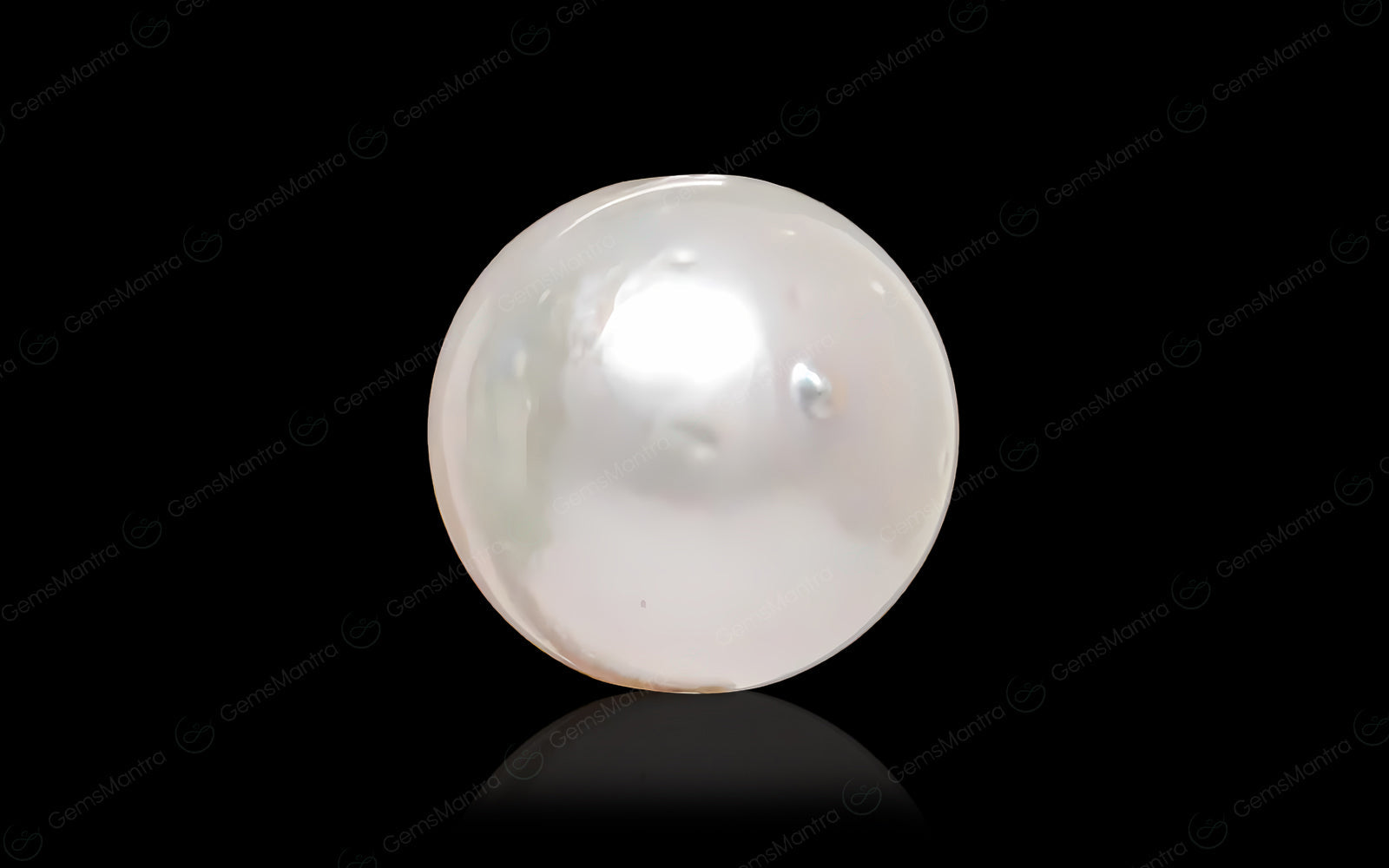 Pearl - 4.9 Carats