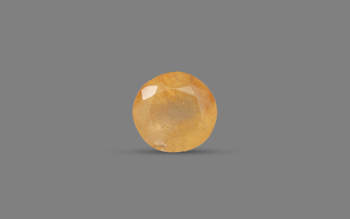 Yellow Sapphire (Pukhraj) – 5.04 Carat / 5.59 Ratti