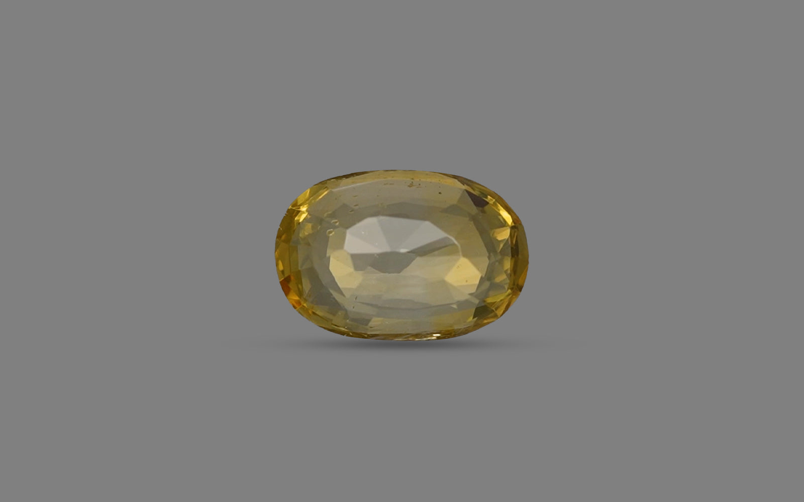 Yellow Sapphire - 3.93 Carats
