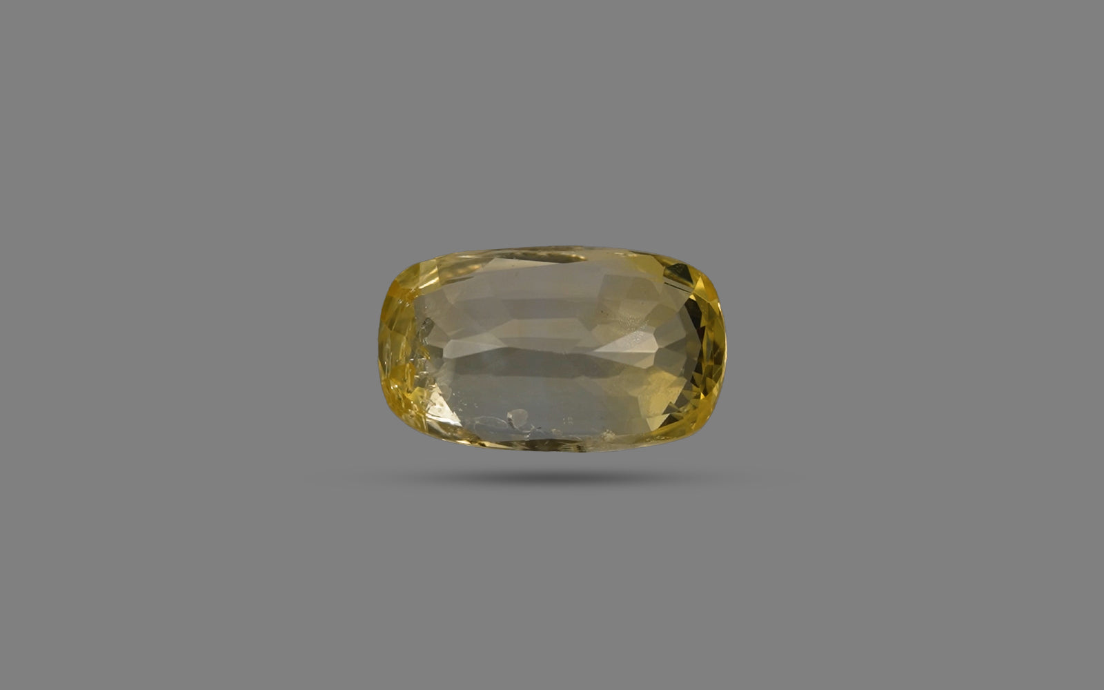 Yellow Sapphire - 4.87 Carats