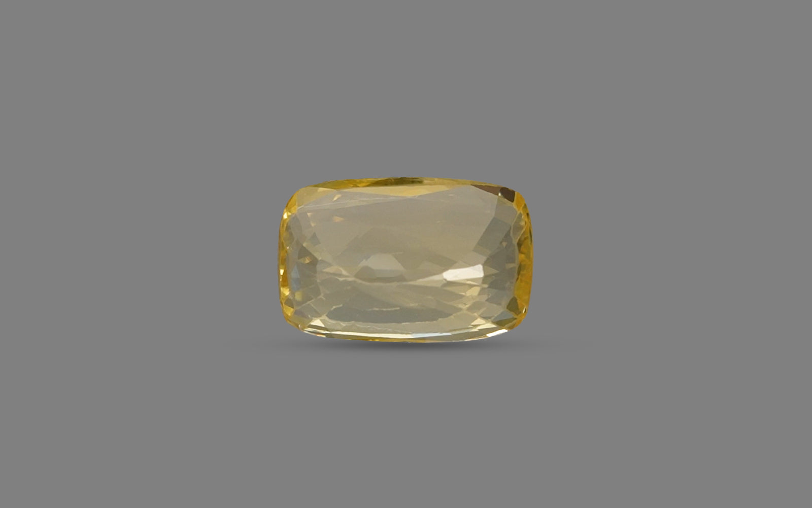 Yellow Sapphire - 4.79 Carats