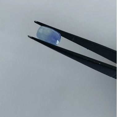 Blue Sapphire - 7.44 Carats