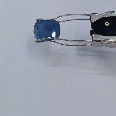 Blue Sapphire - 7.02 Carats
