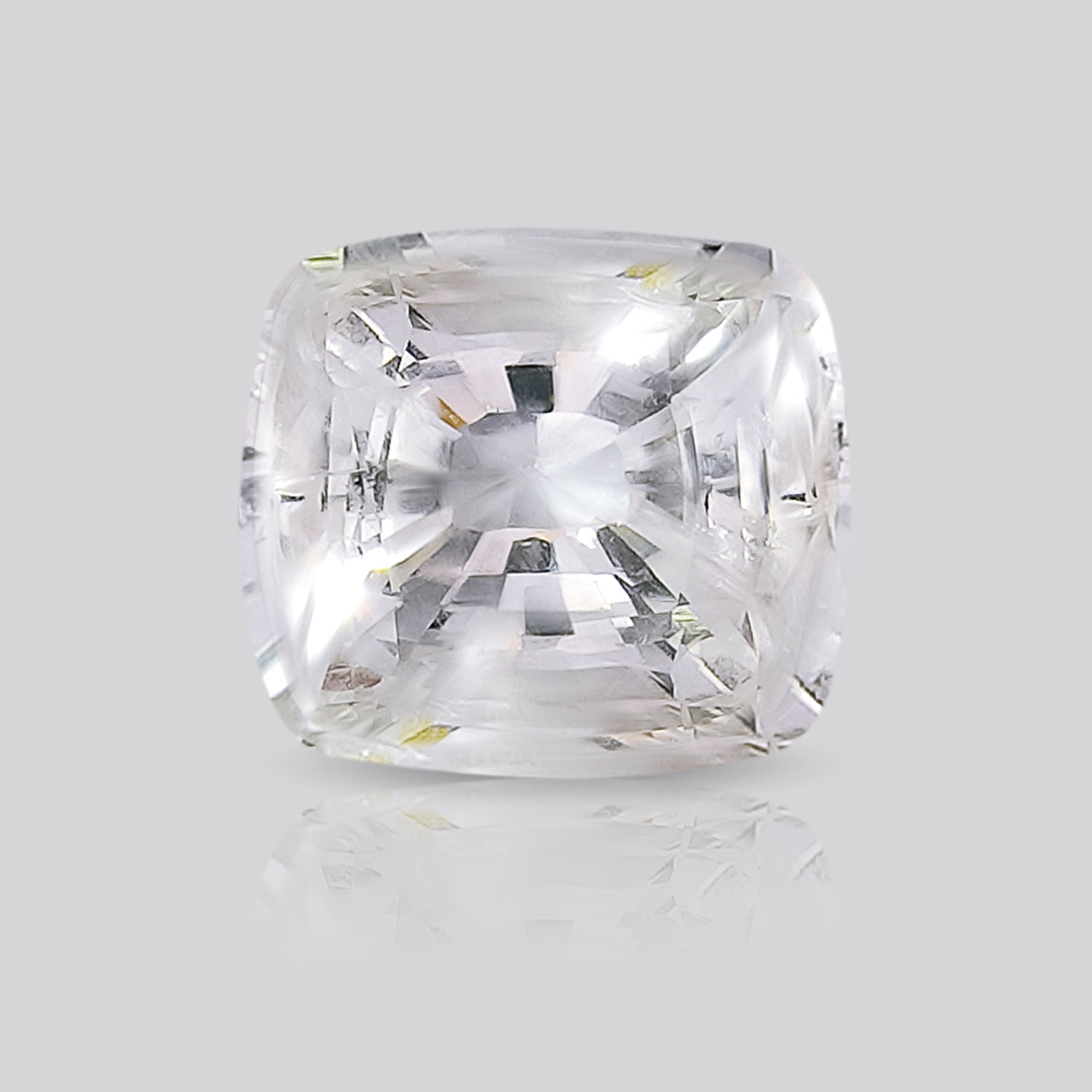 White Sapphire (6.01 ratti)