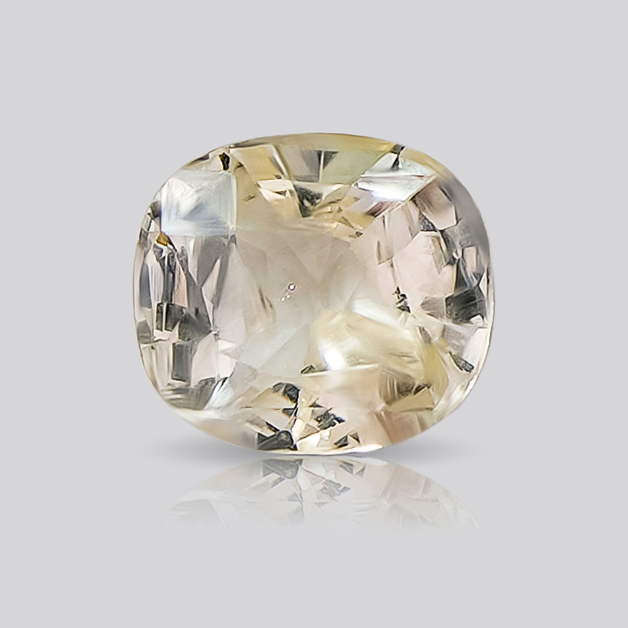 White Sapphire (4.63 ratti)