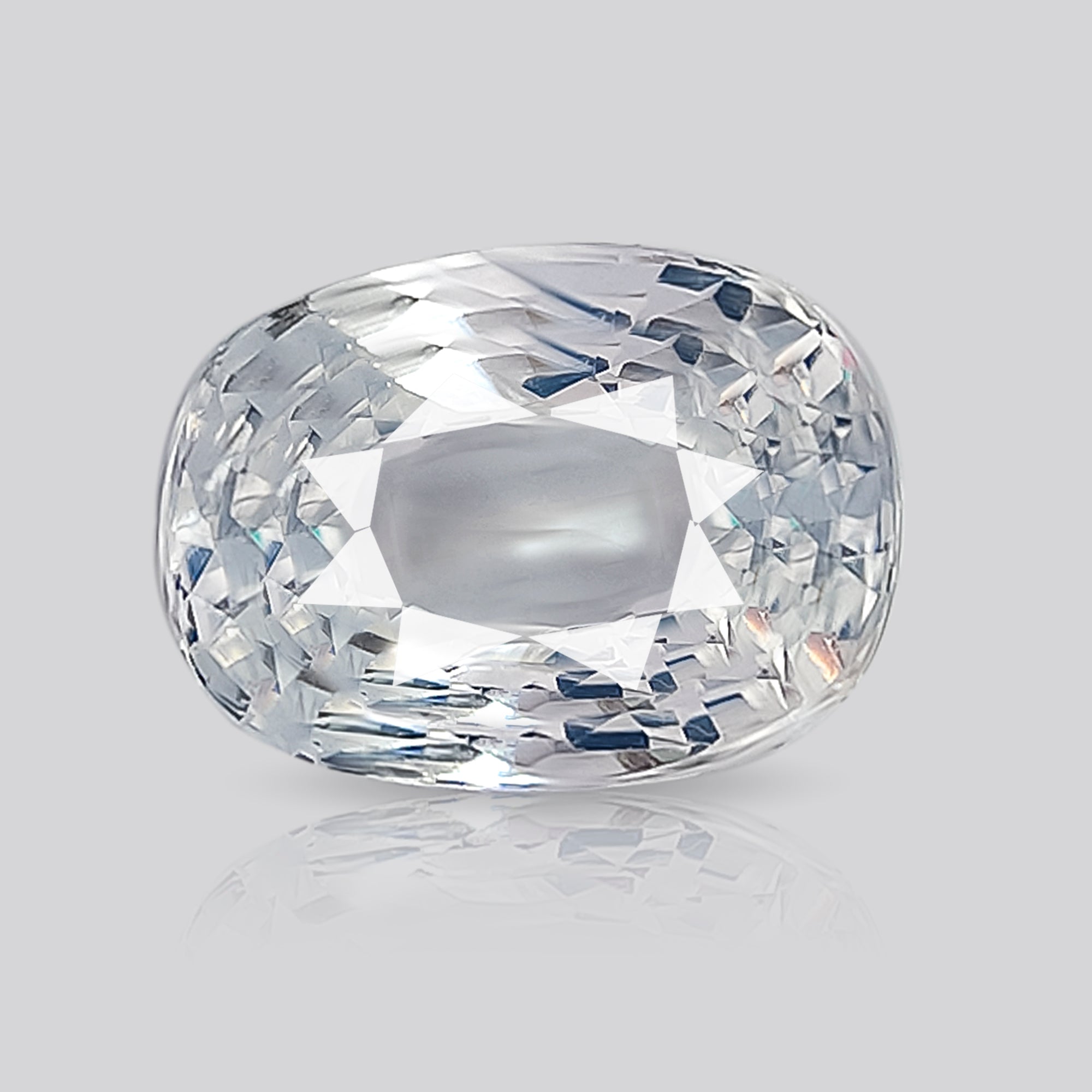 White Sapphire (4.04 ratti)