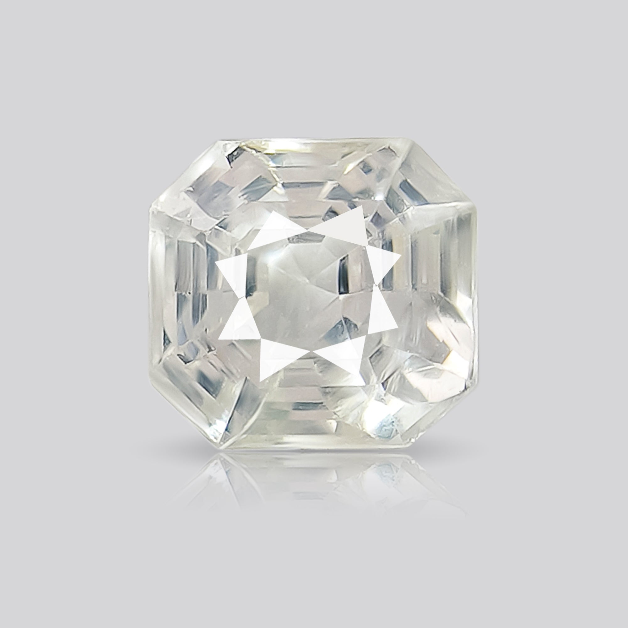 White Sapphire (6.05 ratti)