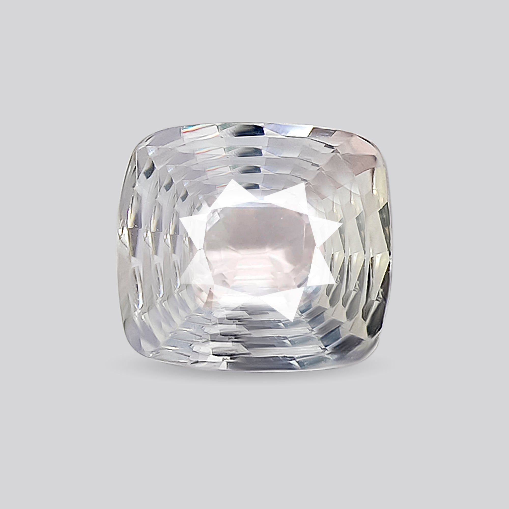 White Sapphire (4.56 ratti)