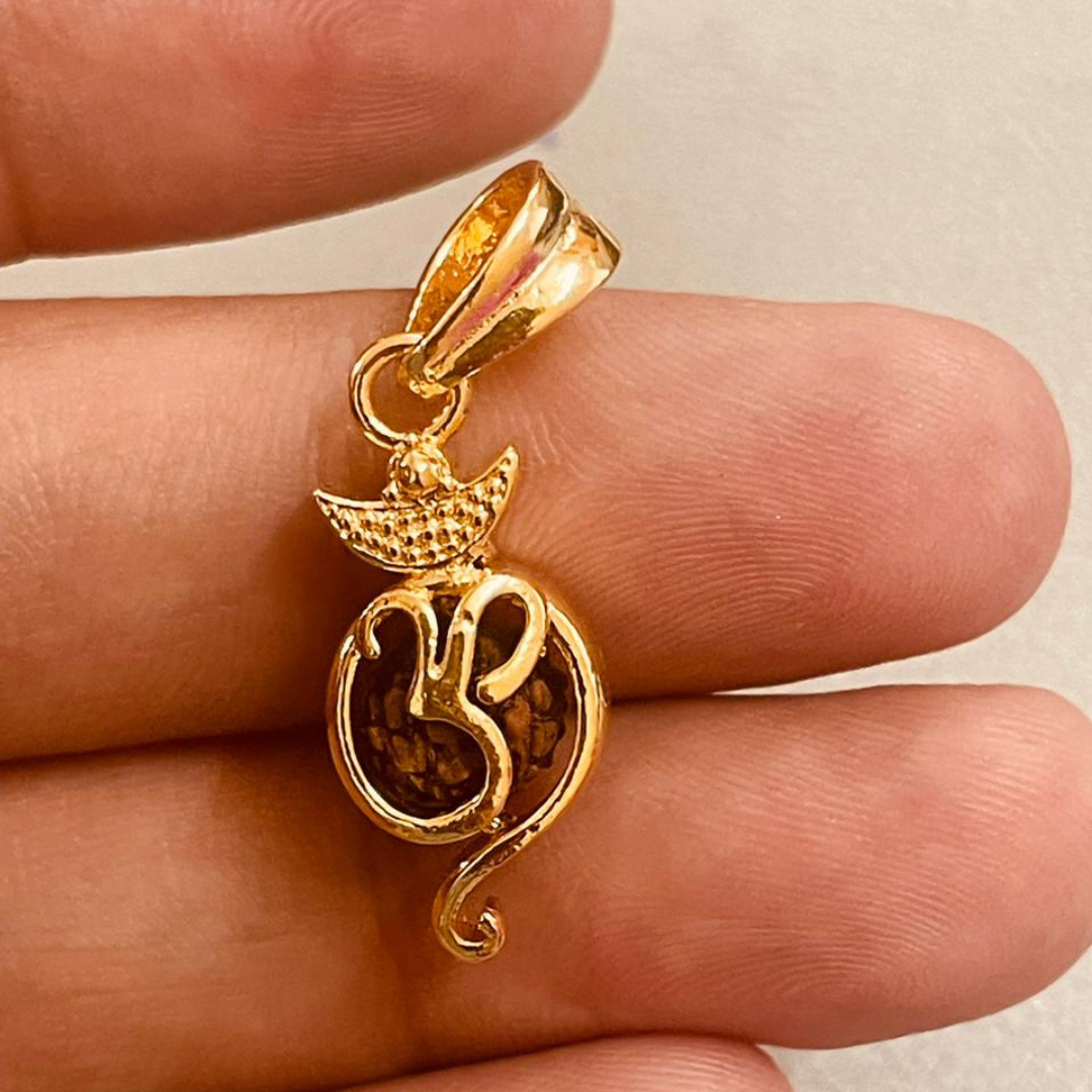 24K Gold-Plated OM Ganesha Pendant - Gemsmantra