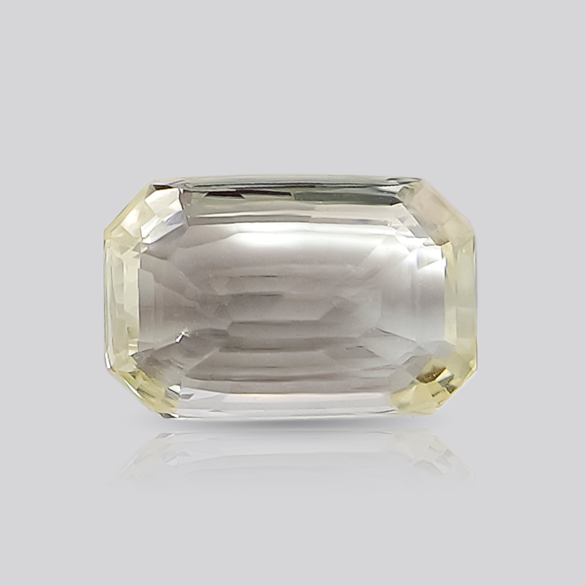 White Sapphire (5.75 ratti)