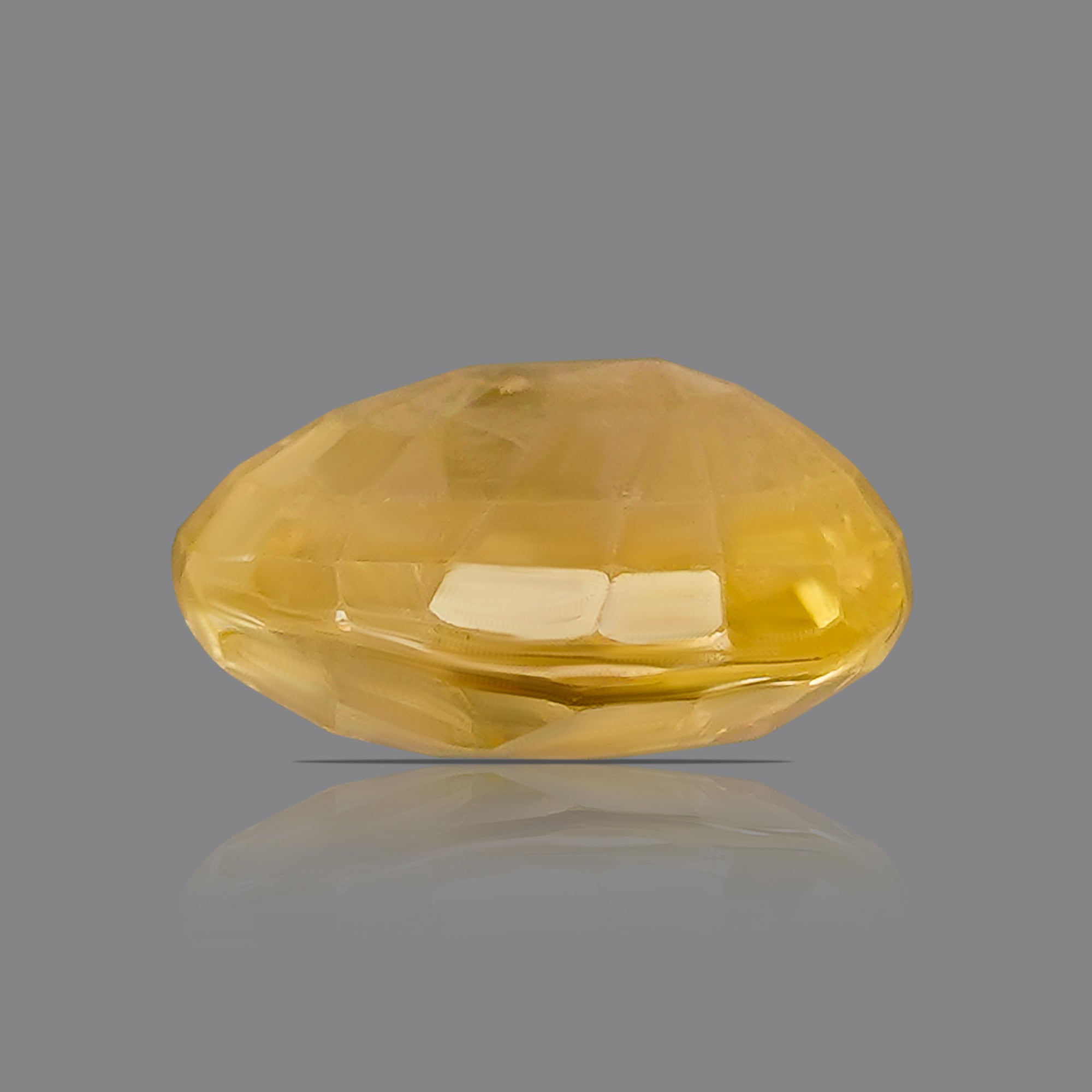 Pukhraj - Yellow Sapphire ( 5.01 Ratti)