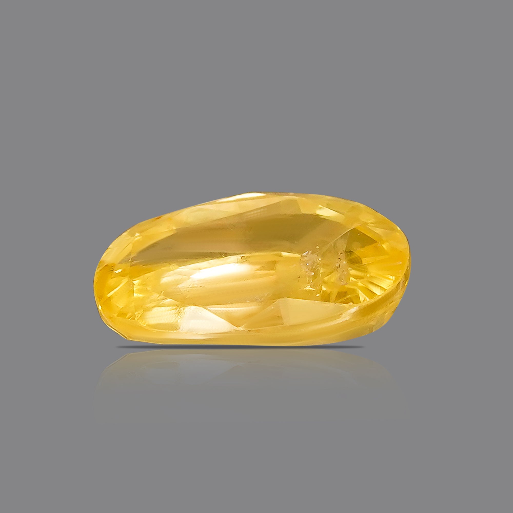 Pukhraj - Yellow Sapphire ( 5.91 Ratti)