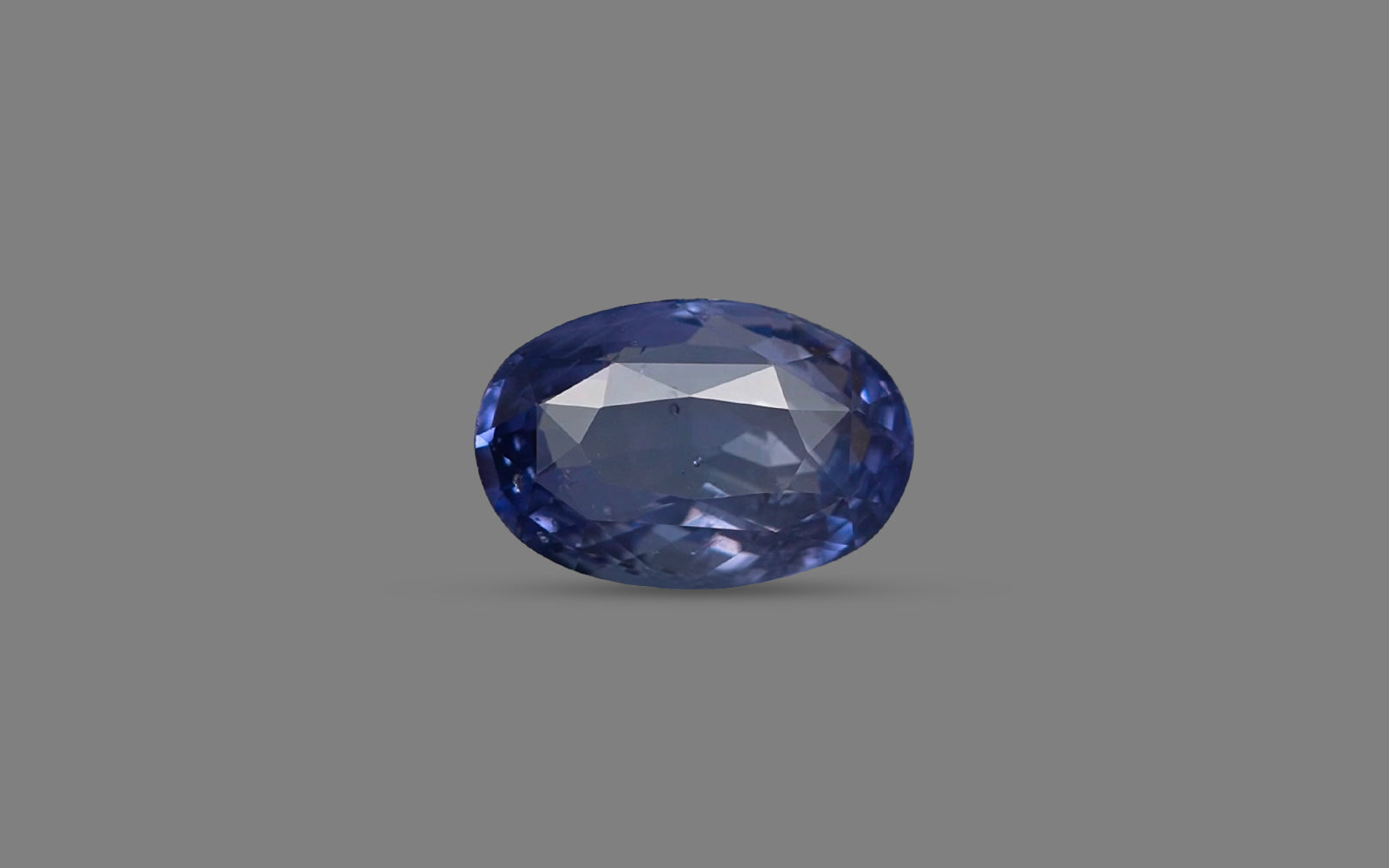Blue Sapphire - 4.88 Carats