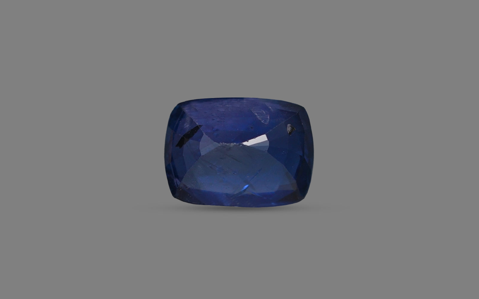 Blue Sapphire - 6.42 Carats