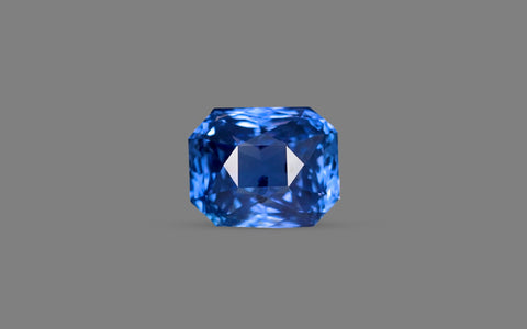 Blue Sapphire - 7.55 Carats