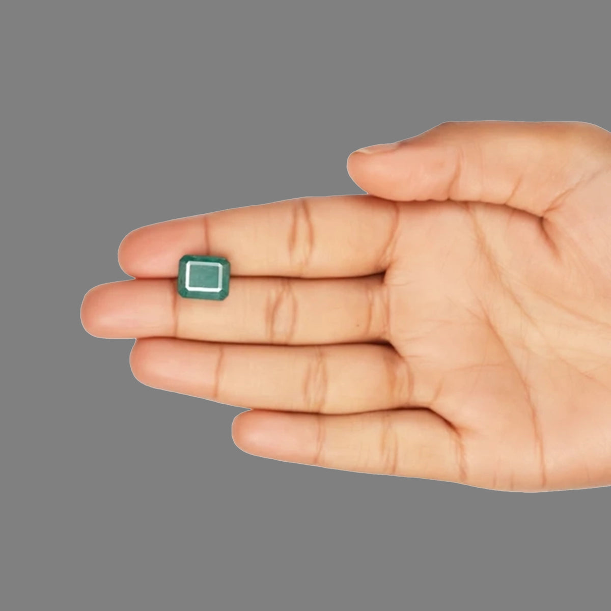Emerald (7.08 Carats)