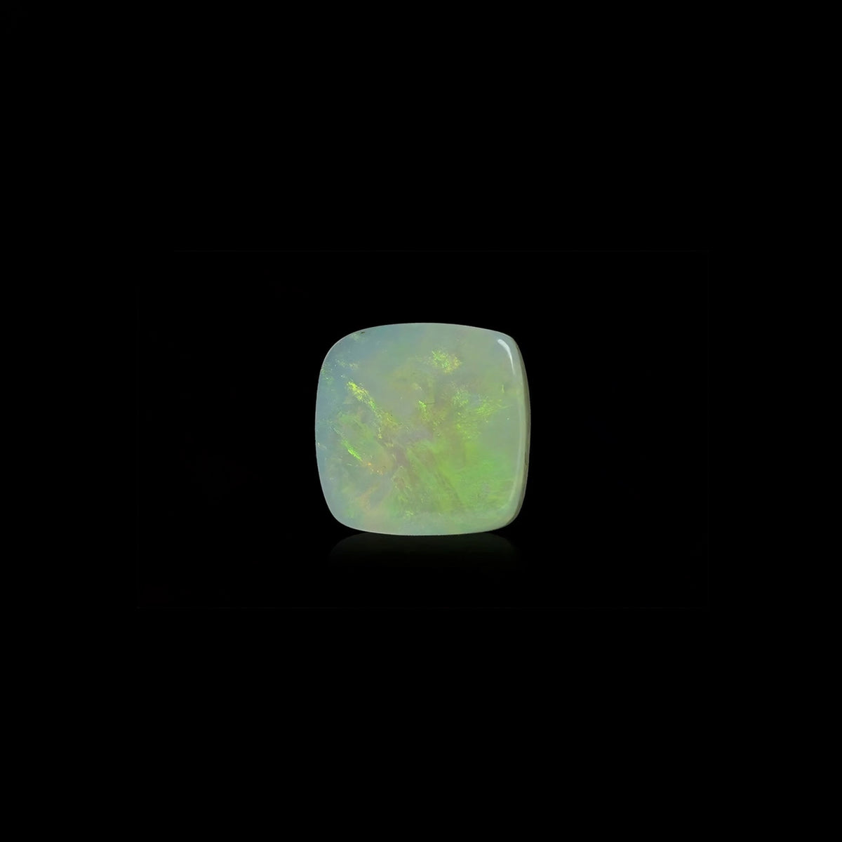 Opal (5.41 Carats)