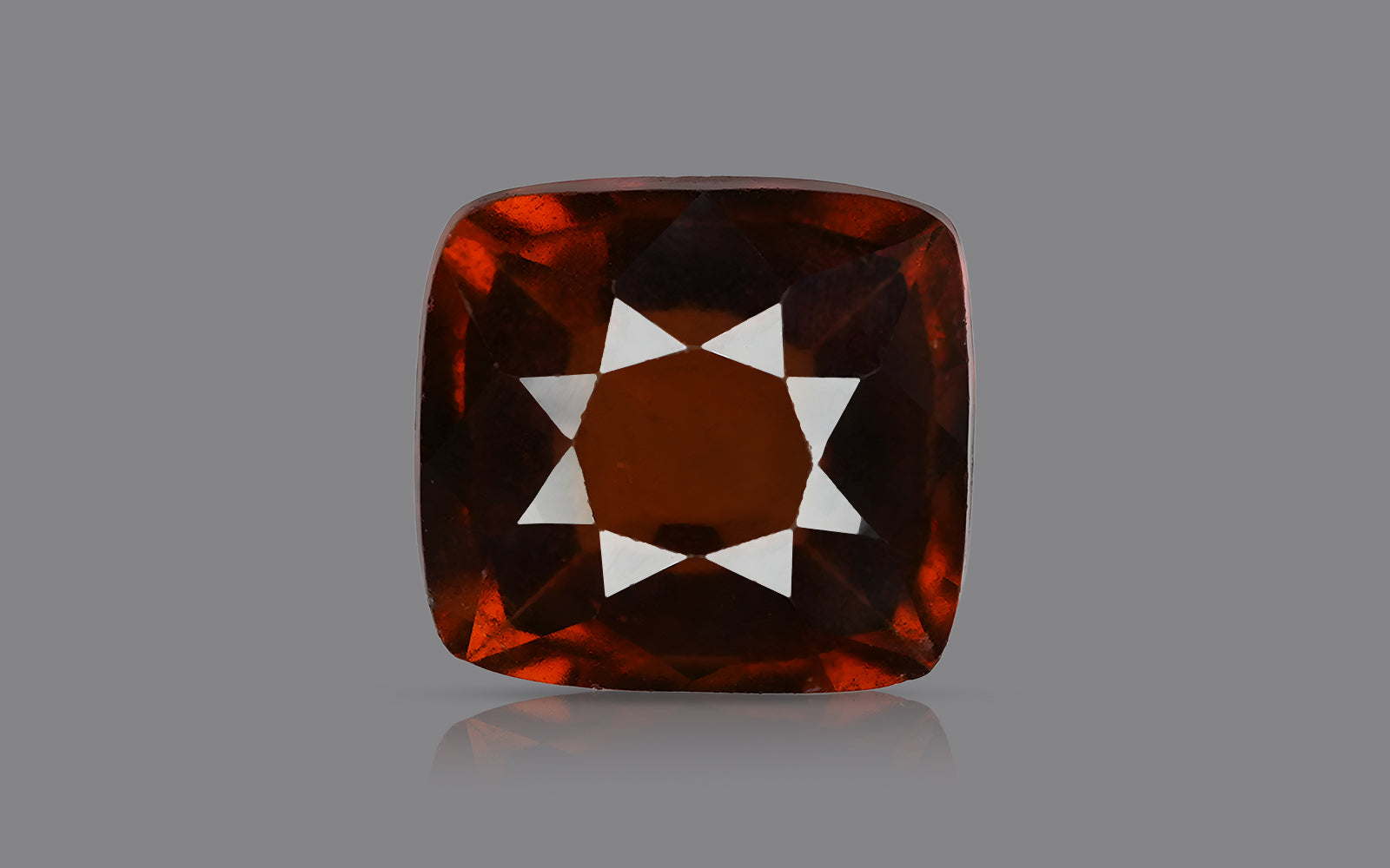 Hessonite - 6.91 Carats