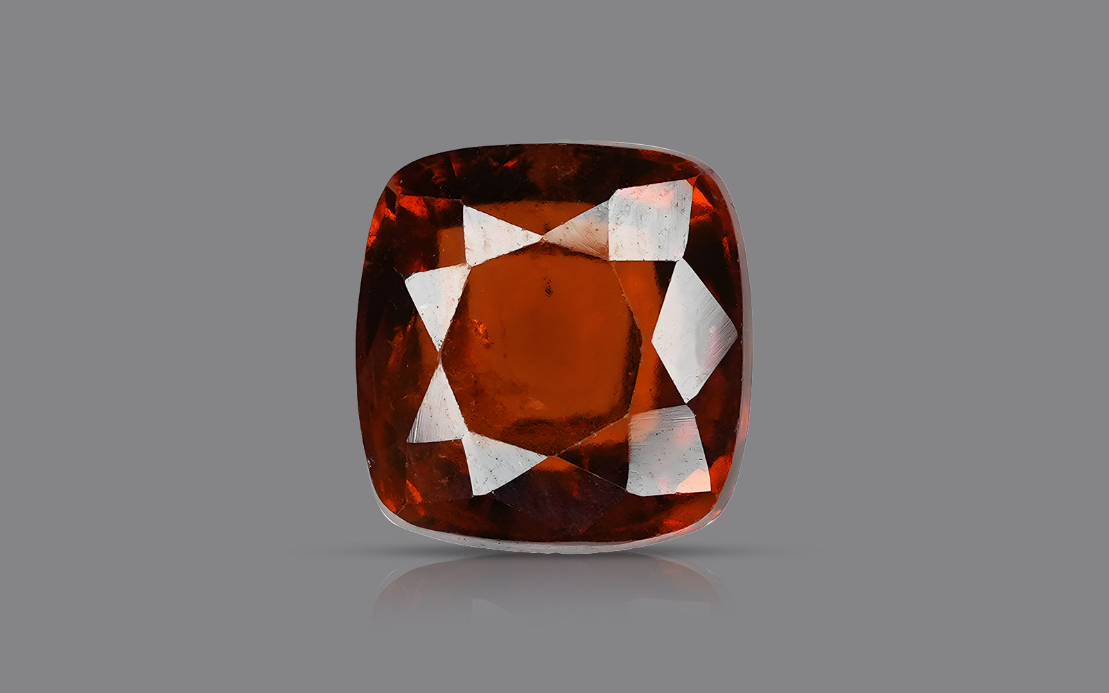 Hessonite - 7.76 Carats