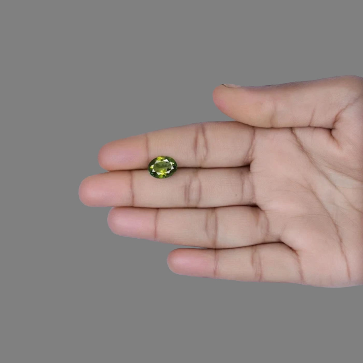 Green Tourmaline – 3.52 Carat / 3.9 Ratti [GM01147]