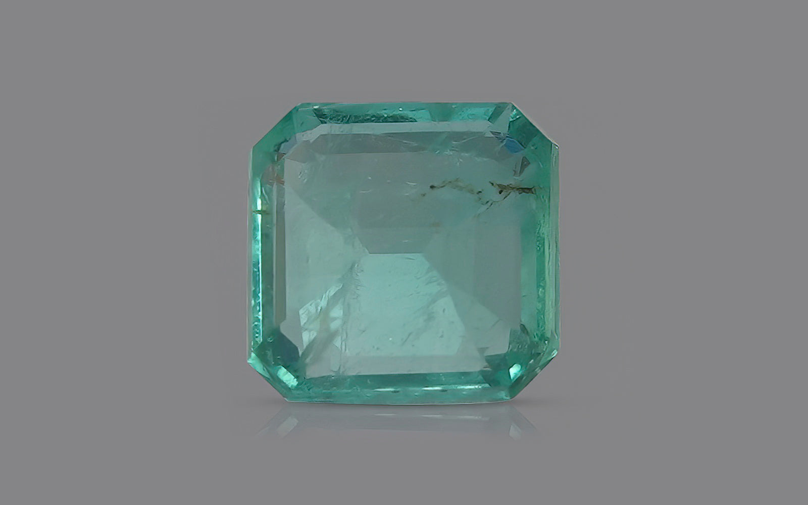 Emerald - 2.9 Carats