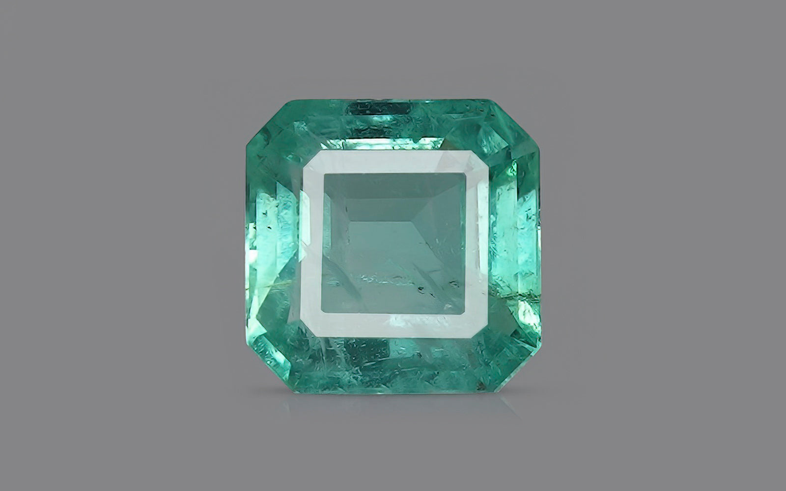 Emerald - 2.9 Carats