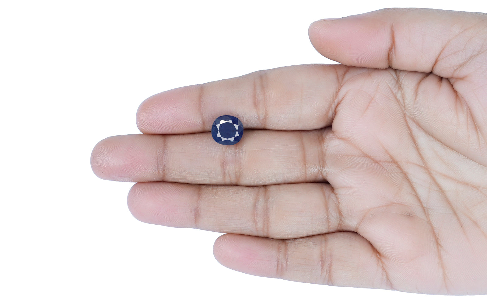 Blue Sapphire - 4.39 Carats