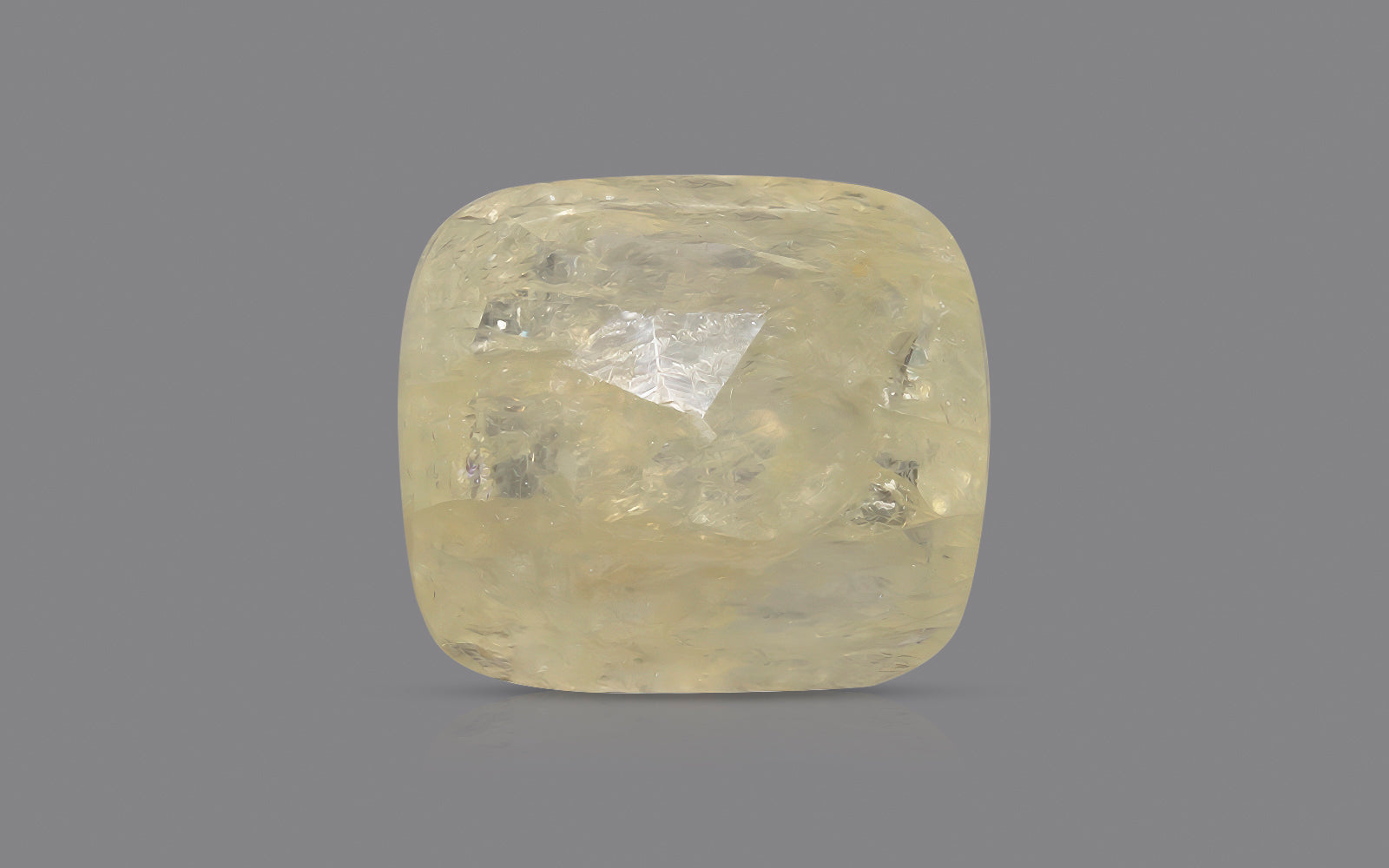 Yellow Sapphire - 4.44 Carats