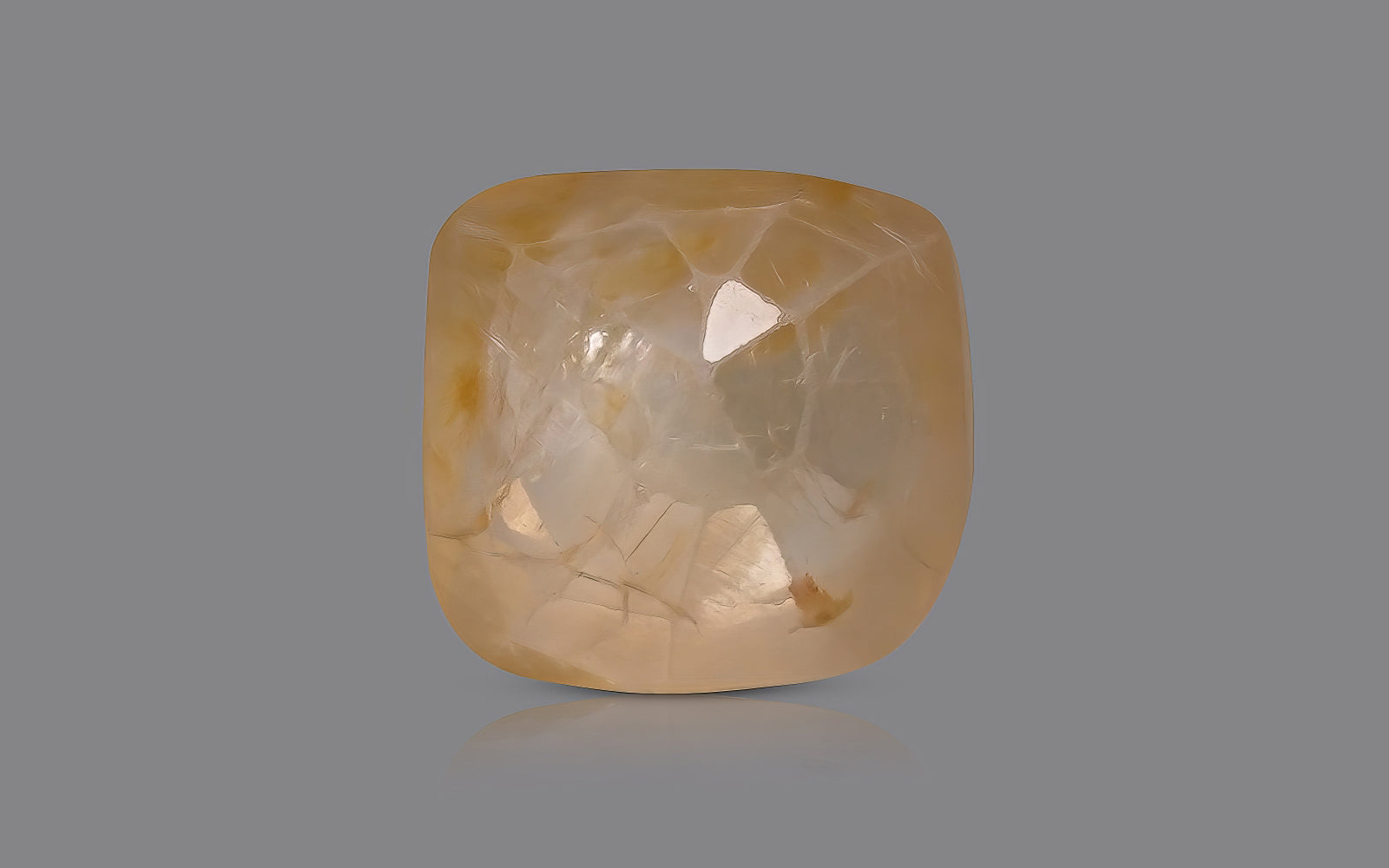 Yellow Sapphire - 3.94 Carats