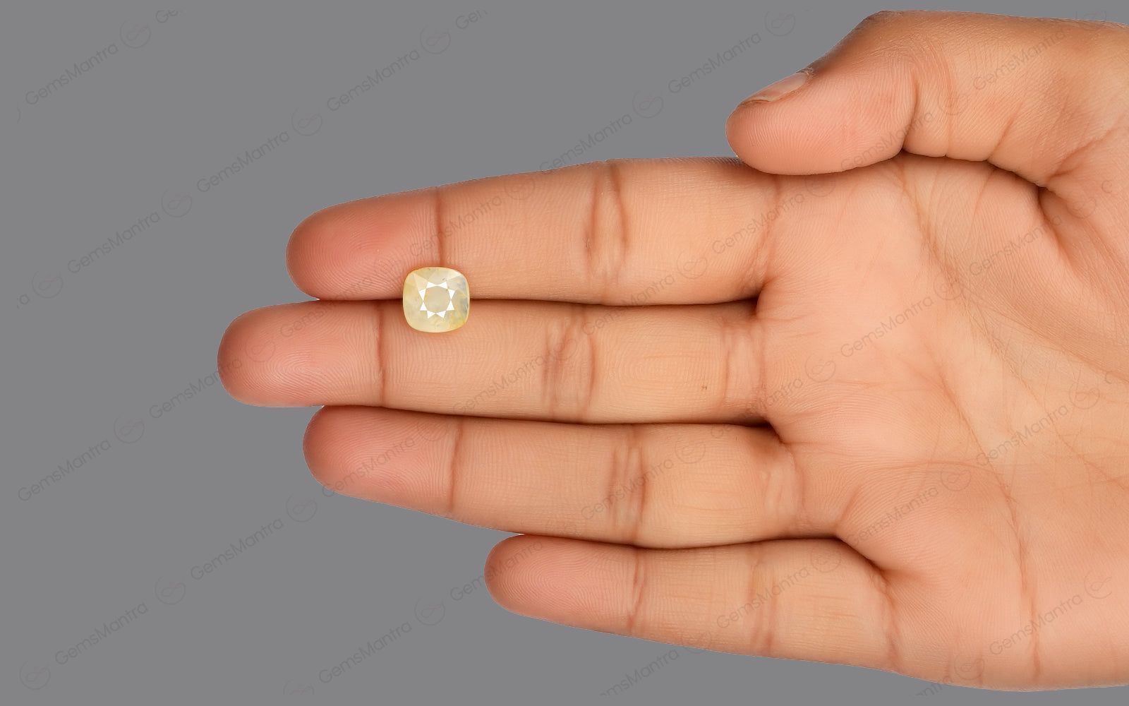 Yellow Sapphire - 3.35 Carats